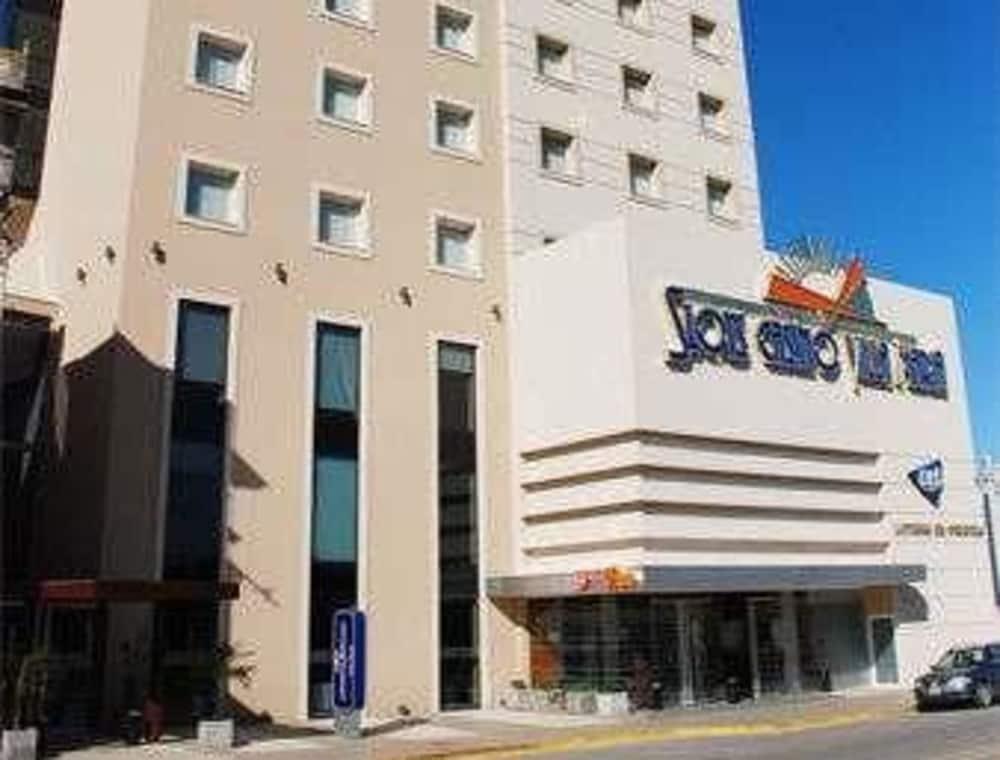 Howard Johnson Villa Maria Hotel Y Casino Zewnętrze zdjęcie