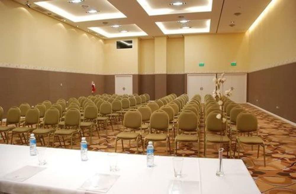 Howard Johnson Villa Maria Hotel Y Casino Zewnętrze zdjęcie