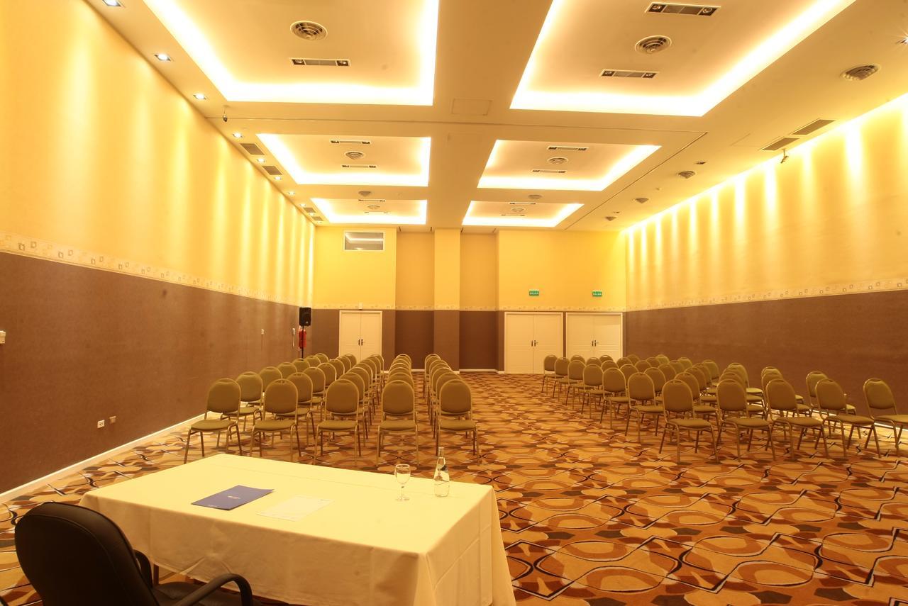 Howard Johnson Villa Maria Hotel Y Casino Zewnętrze zdjęcie